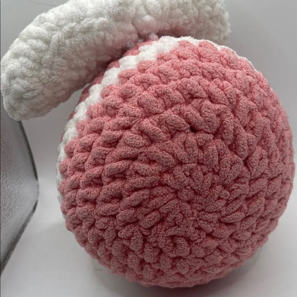 Plush Pink and White Small‎ bee